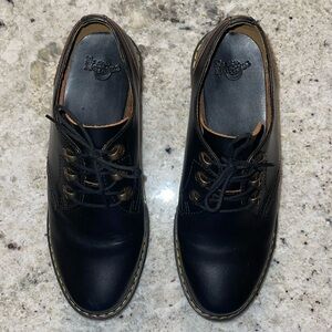 Dr. Martins women’s platform Leona Lo